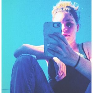 Meet your Posher, Zoe